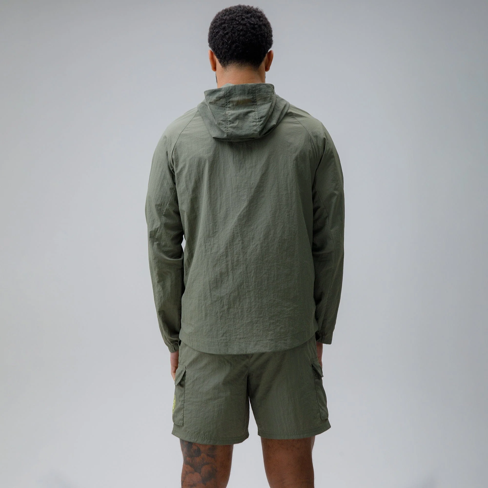 Celtic Crest Men's Woven Khaki Shorts - Image 3