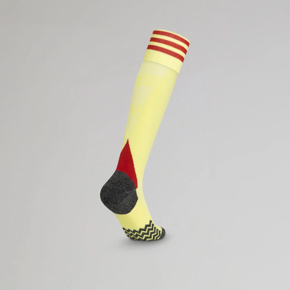 Celtic Junior 2025/26 Home Goalkeeper Socks - Image 3