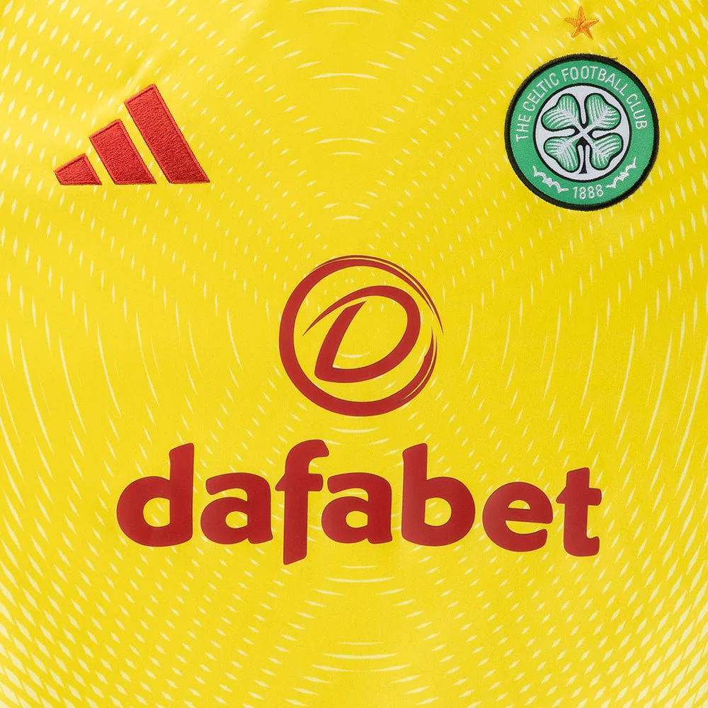 Celtic Men's 2025/26 Home Goalkeeper Short Sleeve Shirt - Image 3